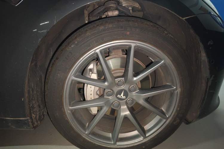 Used Tesla Model 3 2021 Revised Version Standard Range Rear-Wheel Drive Upgraded Edition 3D1 Right Front Wheel Hub