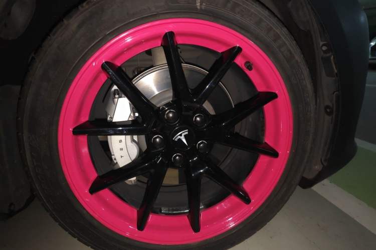Used Tesla Model 3 2021 Standard Range Rear-Wheel Drive Upgraded Version 3D6 Right Front Wheel Hub