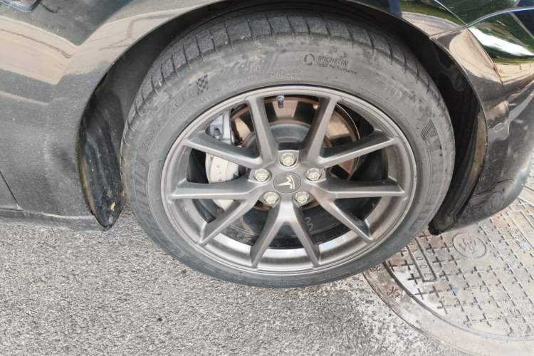 Used Tesla Model 3 2021 Revised Version Standard Range Rear-Wheel Drive Upgraded Edition 3D1 Right Front Wheel Hub
