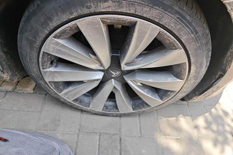 Used Tesla Model 3 2021 Revised Version Standard Range Rear-Wheel Drive Upgraded Edition 3D1 Right Front Wheel Hub