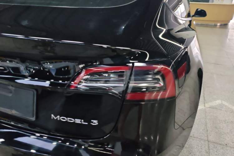Used Tesla Model 3 2021 Standard Range Rear-Drive Upgraded Version Right Rear Taillight