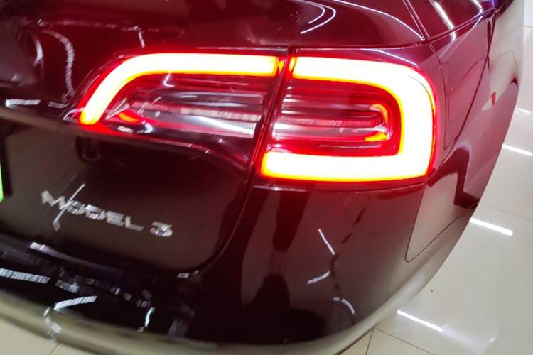 Used Tesla Model 3 2021 Standard Range Rear-Drive Upgraded Version Right Rear Taillight
