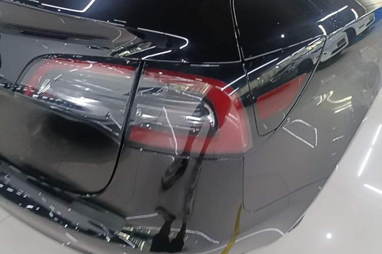 Used Tesla Model 3 2021 Standard Range Rear-Wheel Drive Upgraded Version 3D6 Right Rear Taillight