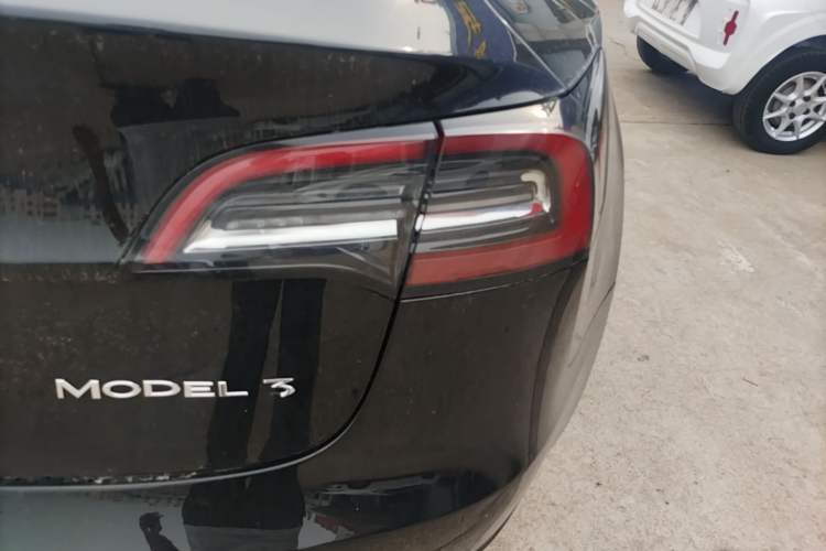 Used Tesla Model 3 2021 Standard Range Rear-Drive Upgraded Version Right Rear Taillight