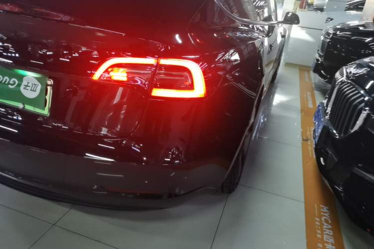 Used Tesla Model 3 2021 Standard Range Rear-Wheel Drive Upgraded Version 3D6 Right Rear Taillight