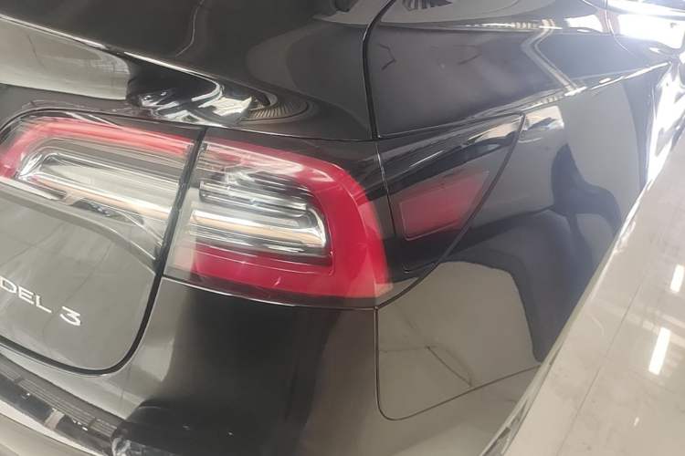 Used Tesla Model 3 2021 Standard Range Rear-Drive Upgraded Version Right Rear Taillight