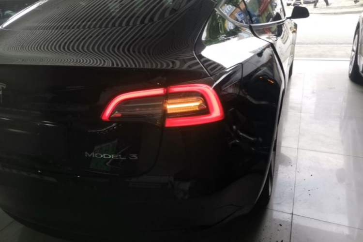 Used Tesla Model 3 2021 Standard Range Rear-Wheel Drive Upgraded Version 3D6 Right Rear Taillight