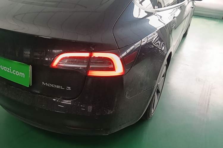 Used Tesla Model 3 2021 Standard Range Rear-Wheel Drive Upgraded Version 3D6 Right Rear Taillight