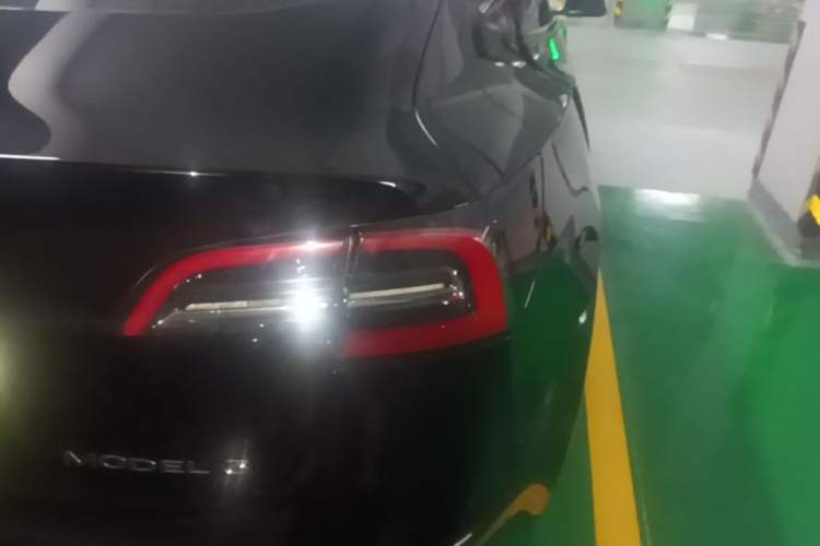 Used Tesla Model 3 2021 Standard Range Rear-Drive Upgraded Version Right Rear Taillight