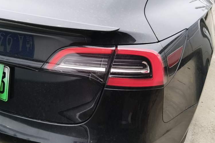 Used Tesla Model 3 2021 Standard Range Rear-Drive Upgraded Version Right Rear Taillight