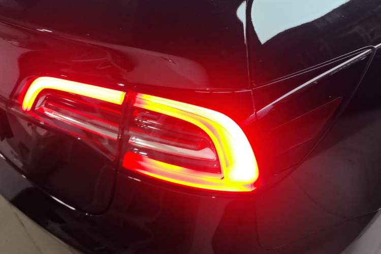 Used Tesla Model 3 2021 Standard Range Rear-Drive Upgraded Version Right Rear Taillight