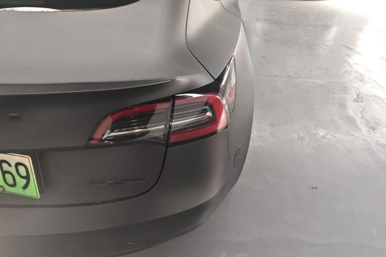 Used Tesla Model 3 2021 Revised Version II – Performance High-Performance All-Wheel-Drive Edition Right Rear Taillight