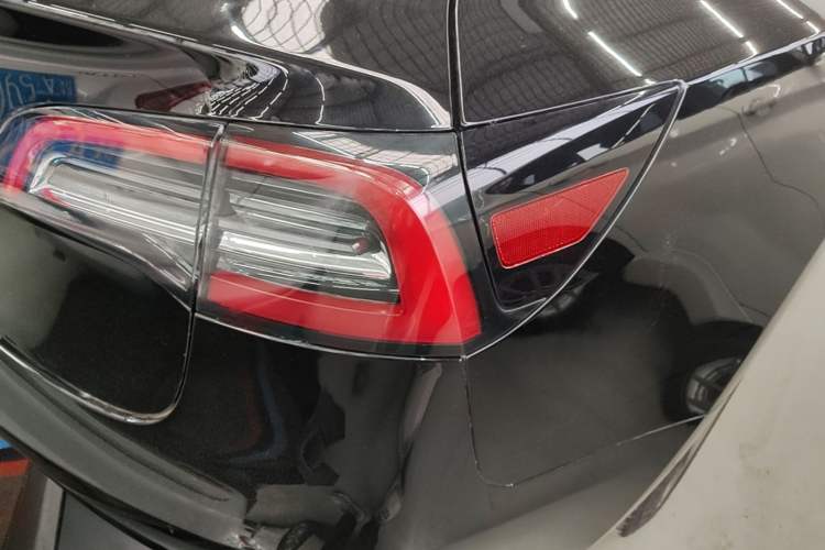 Used Tesla Model 3 2021 Standard Range Rear-Wheel Drive Upgraded Version 3D6 Right Rear Taillight