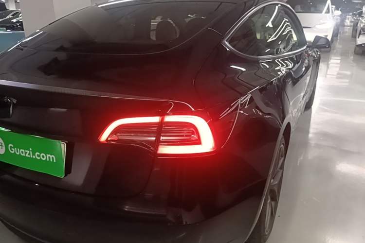 Used Tesla Model 3 2021 Revised Version II – Performance High-Performance All-Wheel-Drive Edition Right Rear Taillight