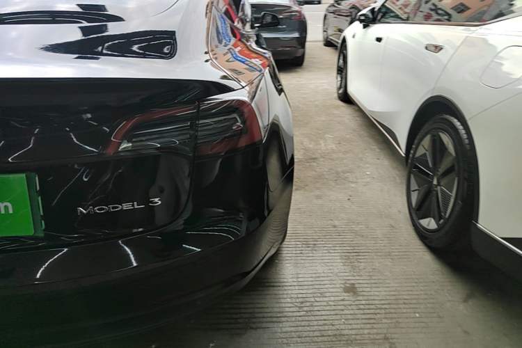 Used Tesla Model 3 2021 Standard Range Rear-Drive Upgraded Version Right Rear Taillight