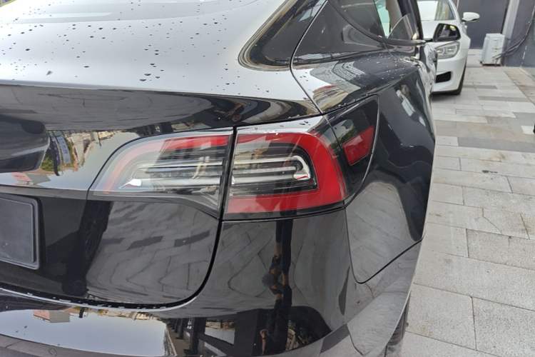 Used Tesla Model 3 2021 Standard Range Rear-Wheel Drive Upgraded Version 3D6 Right Rear Taillight
