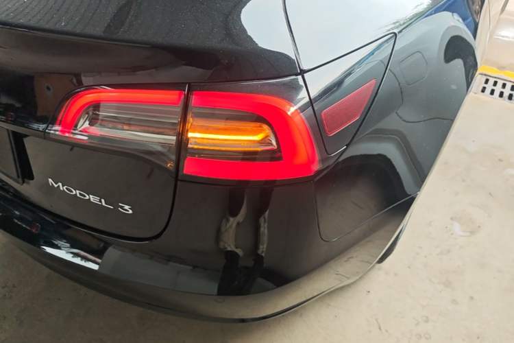 Used Tesla Model 3 2021 Standard Range Rear-Wheel Drive Upgraded Version 3D6 Right Rear Taillight