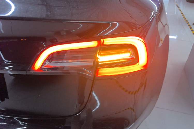 Used Tesla Model 3 2021 Revised Version Standard Range Rear-Wheel Drive Upgraded Edition 3D1 Right Rear Taillight