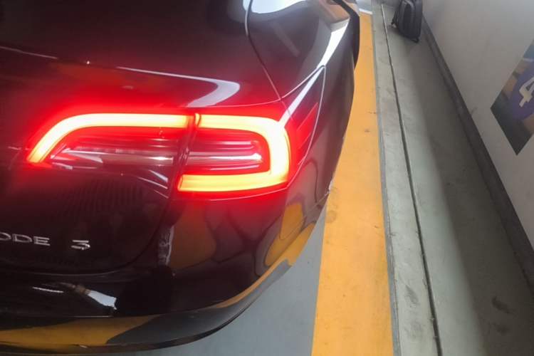 Used Tesla Model 3 2021 Revised Version Standard Range Rear-Wheel Drive Upgraded Edition 3D1 Right Rear Taillight