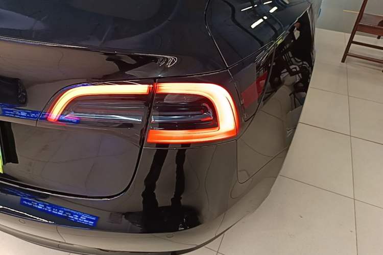 Used Tesla Model 3 2021 Standard Range Rear-Drive Upgraded Version Right Rear Taillight