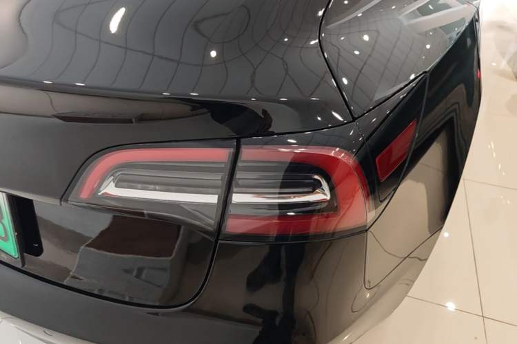 Used Tesla Model 3 2021 Standard Range Rear-Drive Upgraded Version Right Rear Taillight