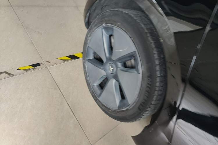 Used Tesla Model 3 2021 Standard Range Rear-Drive Upgraded Version Right Rear Wheel Hub