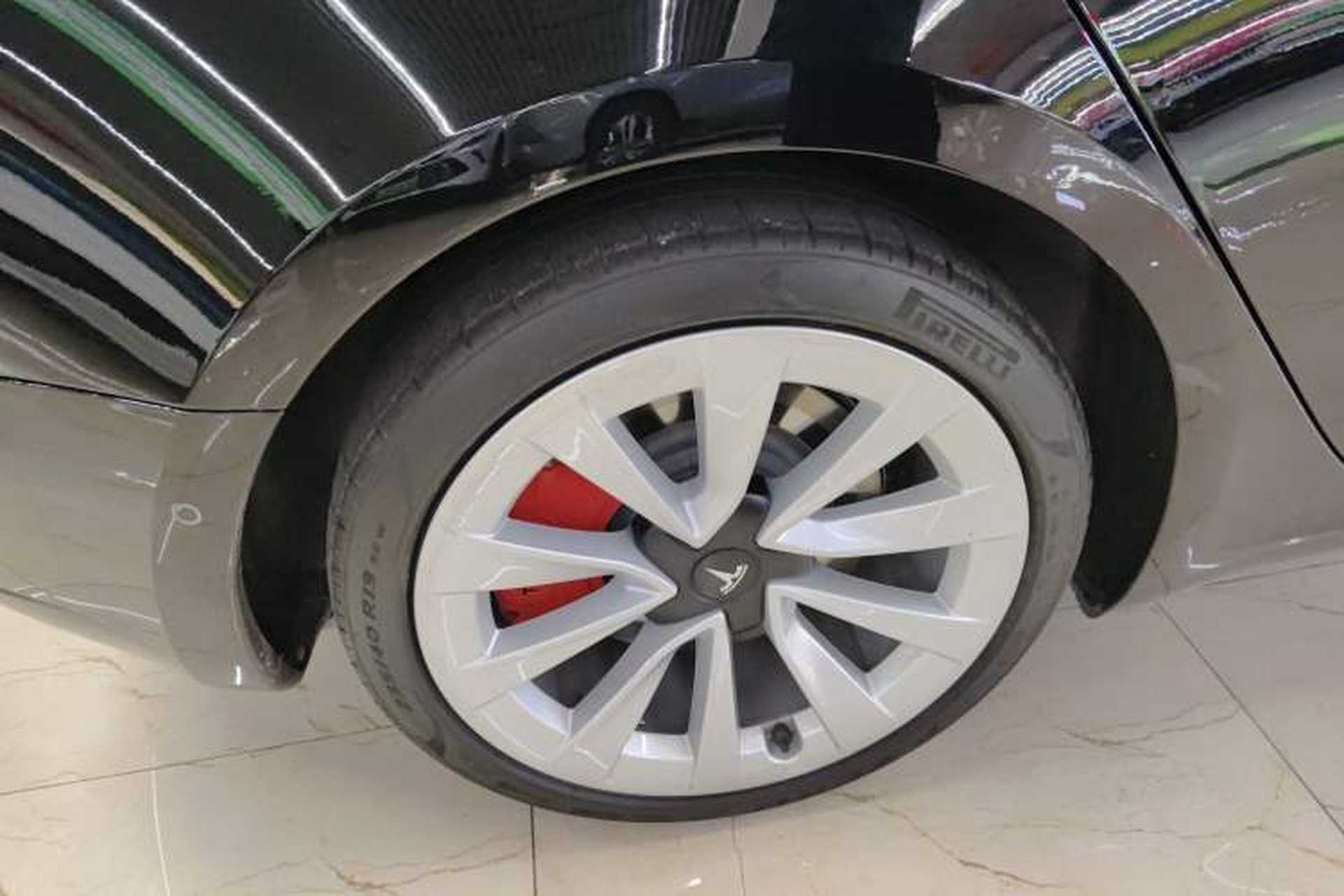 Used Tesla Model 3 2021 Standard Range Rear-Drive Upgraded Version Right Rear Wheel Hub