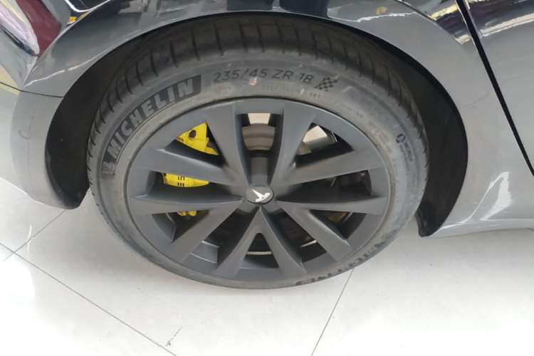 Used Tesla Model 3 2021 Standard Range Rear-Drive Upgraded Version Right Rear Wheel Hub
