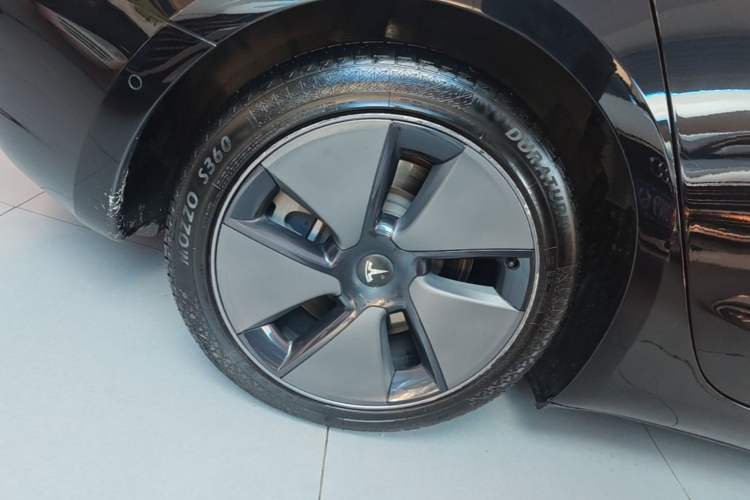 Used Tesla Model 3 2021 Standard Range Rear-Drive Upgraded Version Right Rear Wheel Hub