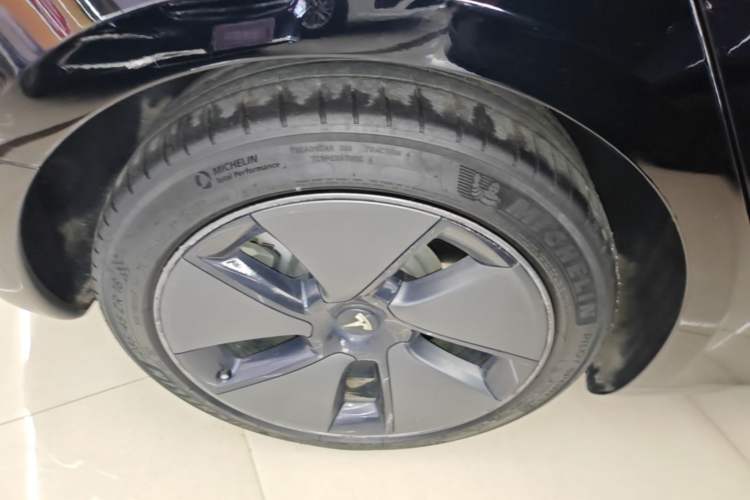 Used Tesla Model 3 2021 Standard Range Rear-Wheel Drive Upgraded Version 3D6 Right Rear Wheel Hub