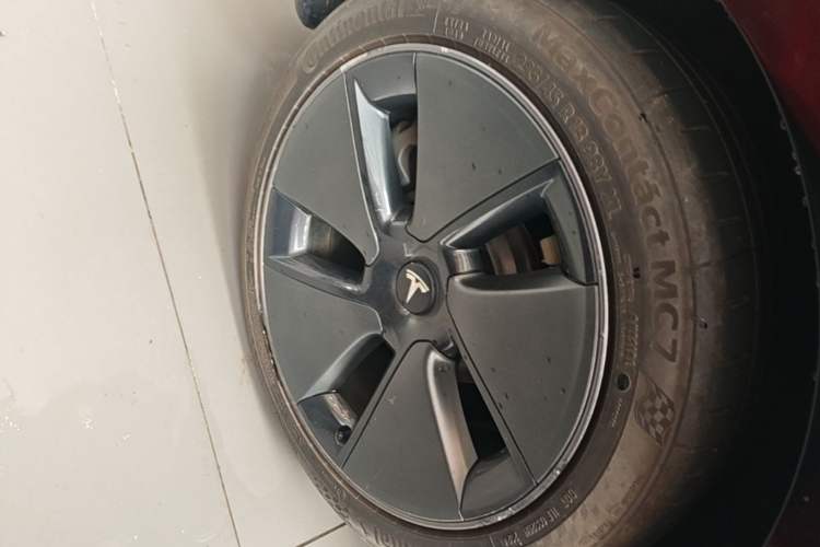 Used Tesla Model 3 2021 Standard Range Rear-Drive Upgraded Version Right Rear Wheel Hub