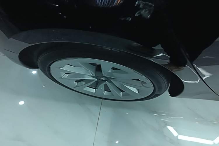 Used Tesla Model 3 2021 Standard Range Rear-Drive Upgraded Version Right Rear Wheel Hub
