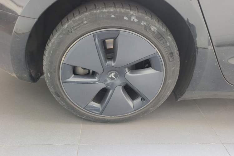 Used Tesla Model 3 2021 Standard Range Rear-Wheel Drive Upgraded Version 3D6 Right Rear Wheel Hub