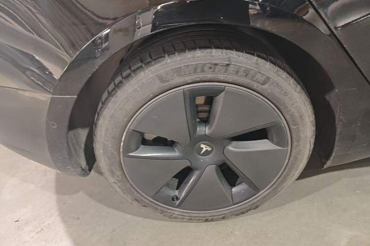 Used Tesla Model 3 2021 Standard Range Rear-Wheel Drive Upgraded Version 3D6 Right Rear Wheel Hub