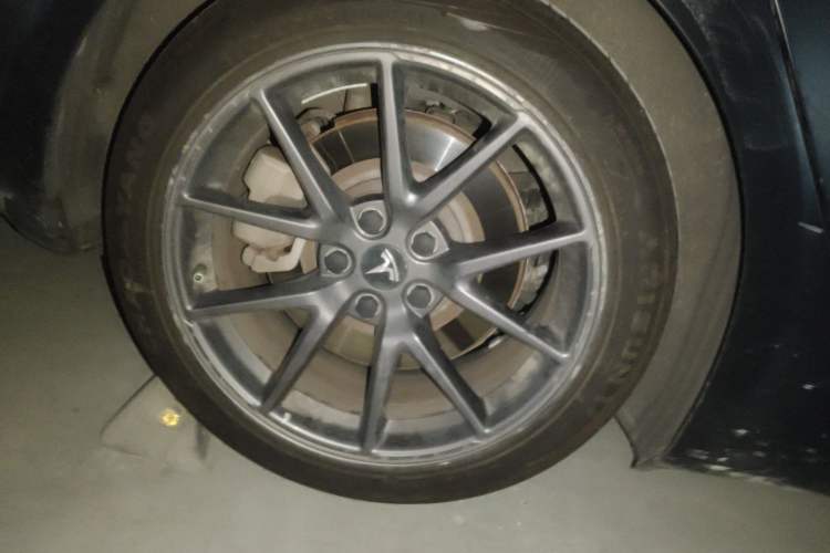 Used Tesla Model 3 2021 Standard Range Rear-Drive Upgraded Version Right Rear Wheel Hub