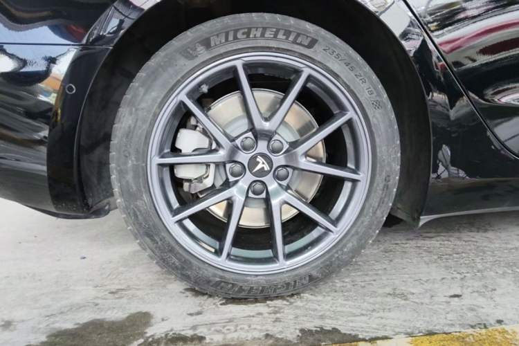 Used Tesla Model 3 2021 Standard Range Rear-Wheel Drive Upgraded Version 3D6 Right Rear Wheel Hub