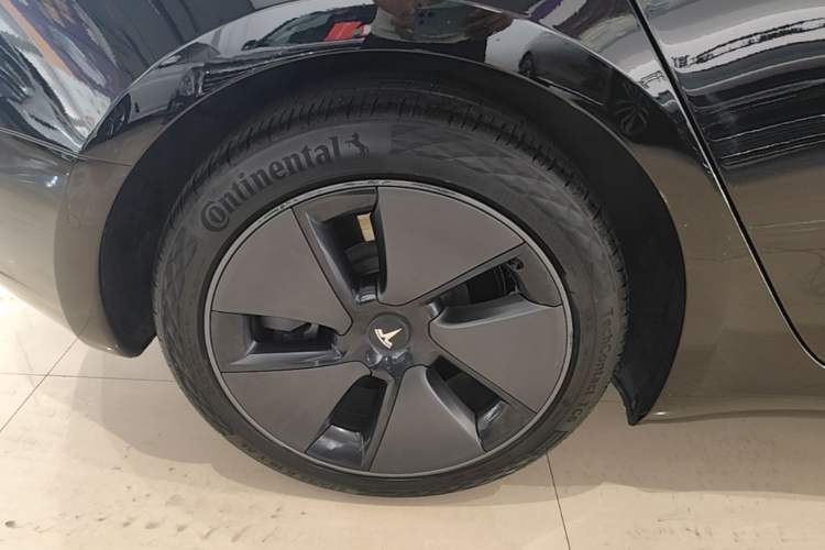 Used Tesla Model 3 2021 Standard Range Rear-Drive Upgraded Version Right Rear Wheel Hub