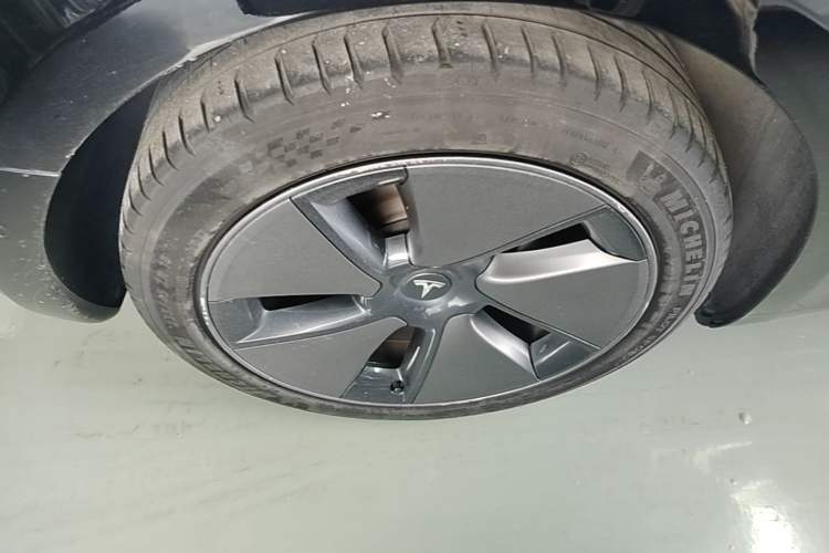 Used Tesla Model 3 2021 Standard Range Rear-Drive Upgraded Version Right Rear Wheel Hub