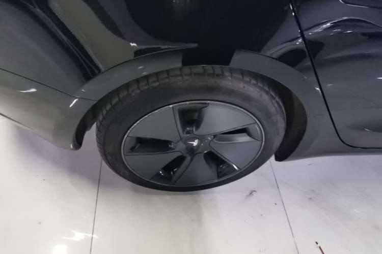 Used Tesla Model 3 2021 Standard Range Rear-Drive Upgraded Version Right Rear Wheel Hub