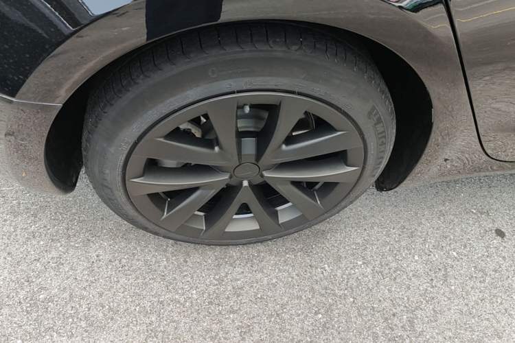 Used Tesla Model 3 2021 Standard Range Rear-Drive Upgraded Version Right Rear Wheel Hub