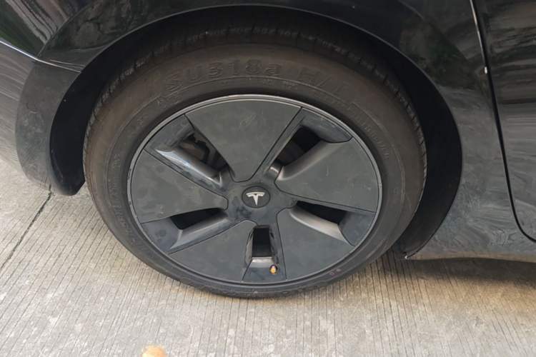 Used Tesla Model 3 2021 Standard Range Rear-Wheel Drive Upgraded Version 3D6 Right Rear Wheel Hub