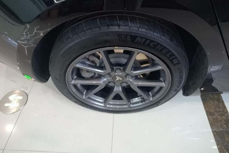 Used Tesla Model 3 2021 Standard Range Rear-Wheel Drive Upgraded Version 3D6 Right Rear Wheel Hub