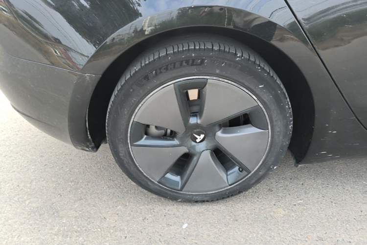 Used Tesla Model 3 2021 Standard Range Rear-Wheel Drive Upgraded Version 3D6 Right Rear Wheel Hub