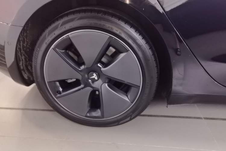 Used Tesla Model 3 2021 Standard Range Rear-Drive Upgraded Version Right Rear Wheel Hub