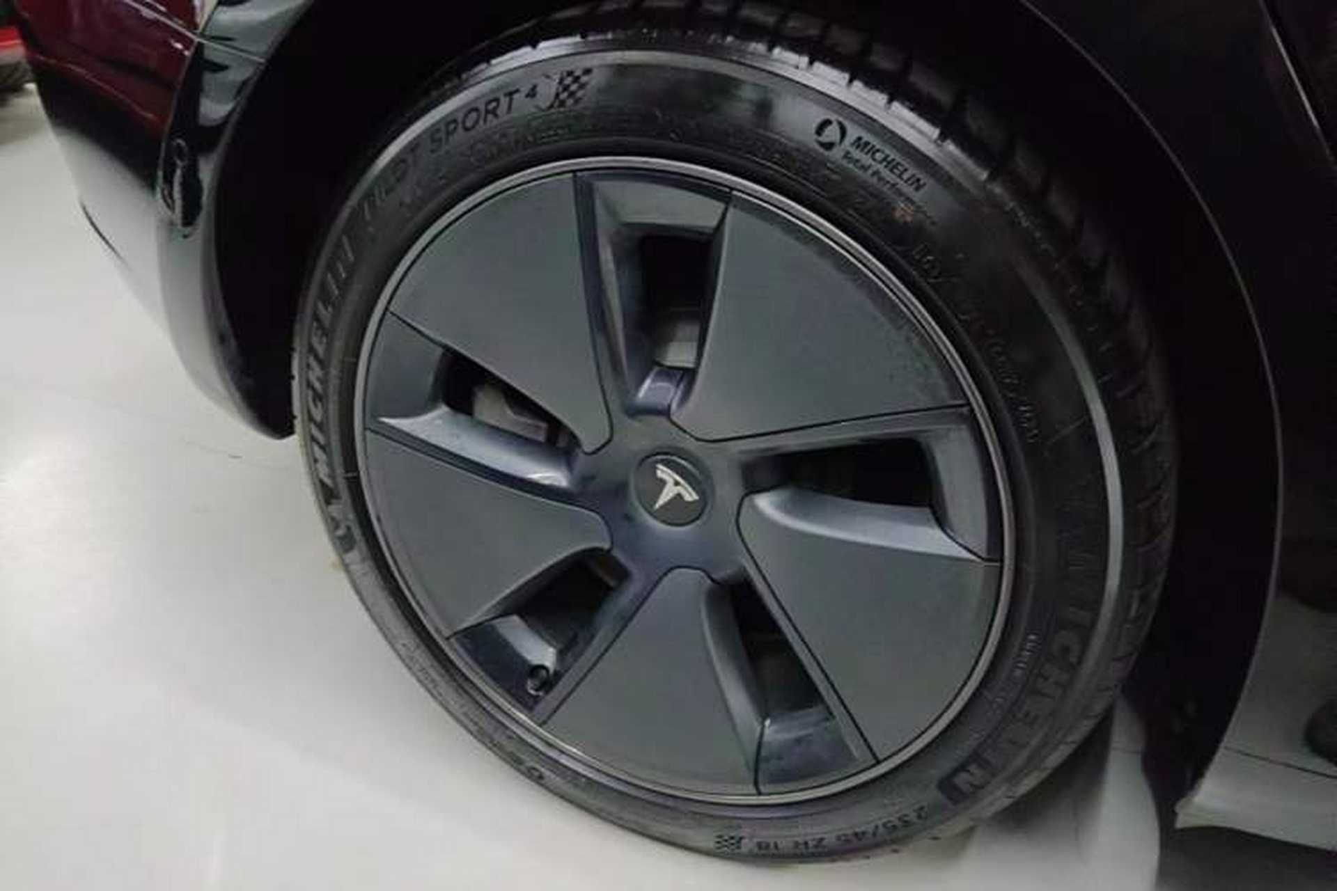 Used Tesla Model 3 2021 Revised Version Standard Range Rear-Wheel Drive Upgraded Edition 3D1 Right Rear Wheel Hub