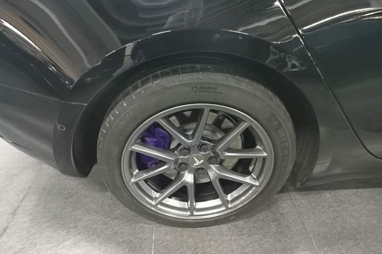 Used Tesla Model 3 2021 Standard Range Rear-Drive Upgraded Version Right Rear Wheel Hub