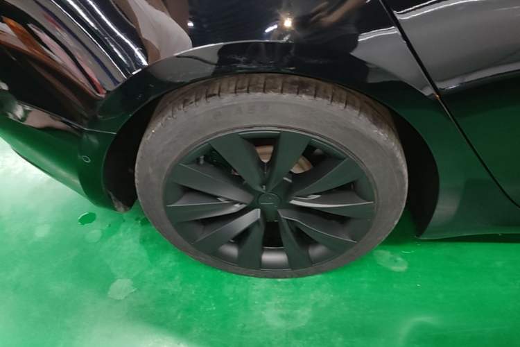 Used Tesla Model 3 2021 Standard Range Rear-Drive Upgraded Version Right Rear Wheel Hub