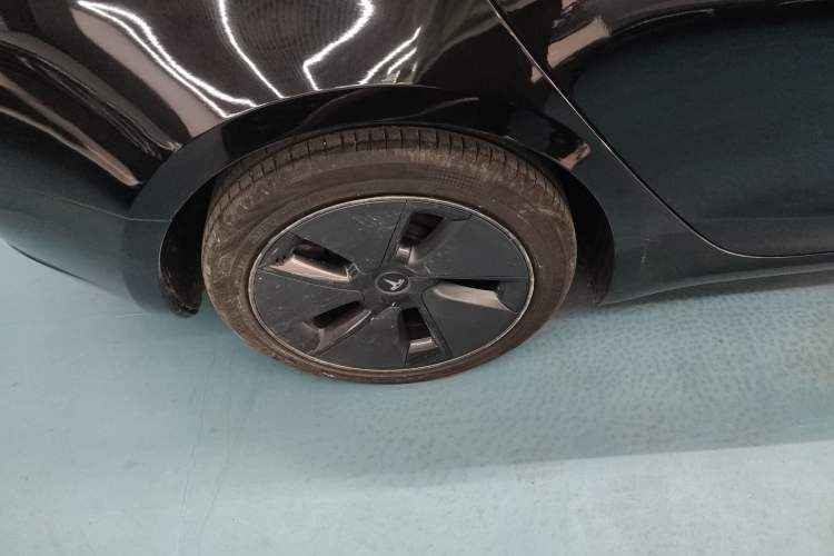 Used Tesla Model 3 2021 Standard Range Rear-Drive Upgraded Version Right Rear Wheel Hub