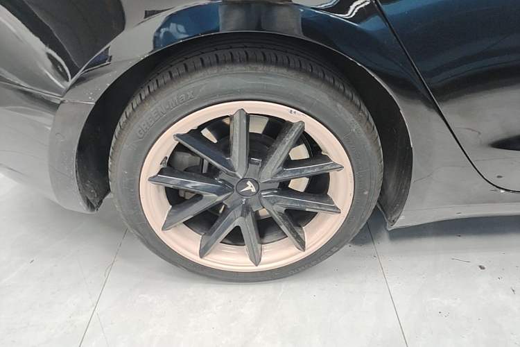 Used Tesla Model 3 2021 Standard Range Rear-Wheel Drive Upgraded Version 3D6 Right Rear Wheel Hub