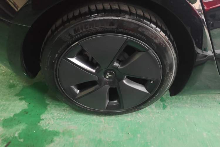 Used Tesla Model 3 2021 Standard Range Rear-Drive Upgraded Version Right Rear Wheel Hub